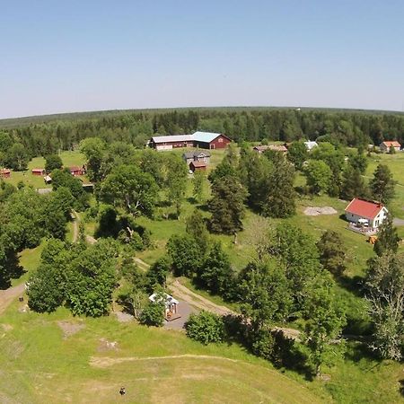 Liten Enklare Klimatsmart Stuga I Roslagen Osthammar Exterior photo