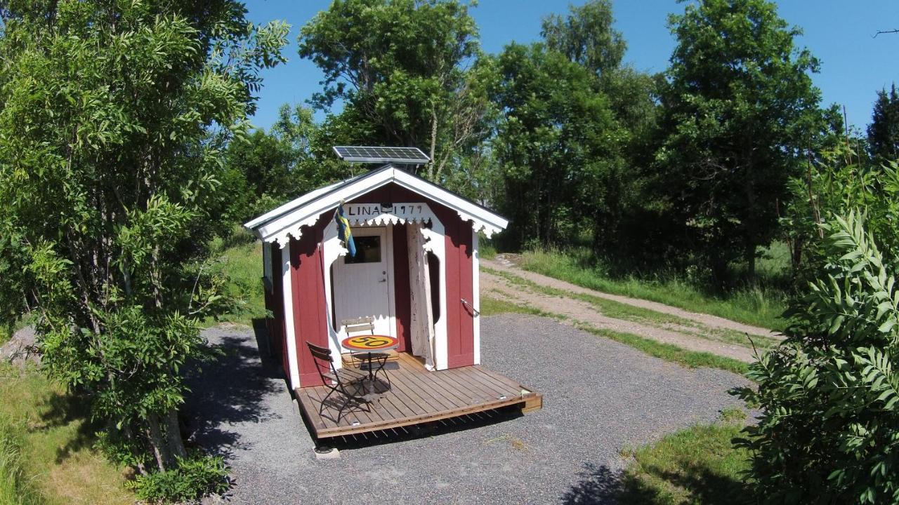 Liten Enklare Klimatsmart Stuga I Roslagen Osthammar Exterior photo